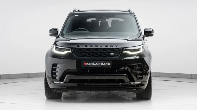 Land Rover Discovery (71 Reg) 3.0 D300 R-Dynamic HSE Image 4