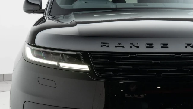 Land Rover Range Rover Sport (24 Reg) 3.0 P460e Autobiography Hybrid (Black Pack) Image 7