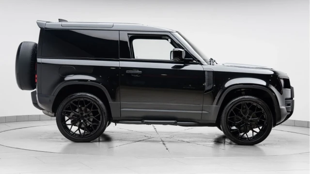 Land Rover Defender (24 Reg) 90 3.0 D250 Hard Top Commercial (3 Seat) (No VAT) Image 6