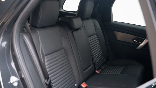 Land Rover Discovery Sport (74 Reg) 2.0 D200 Dynamic SE Image 6
