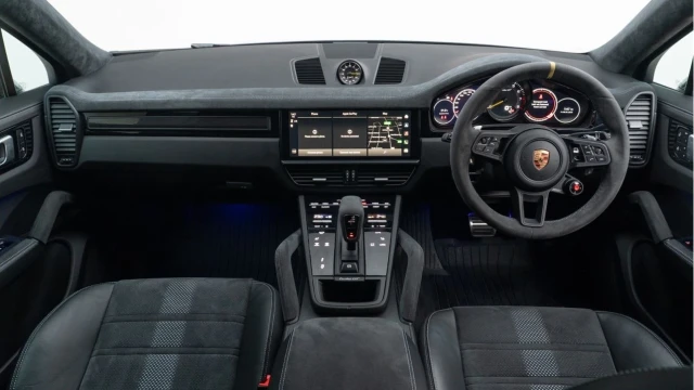 Porsche Cayenne (23 Reg) 4.0 V8 Turbo GT Coupe Image 2