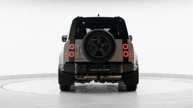 Land Rover Defender (75 Reg) 110 3.0 D350 X-Dynamic HSE (Black Pack) Image 5