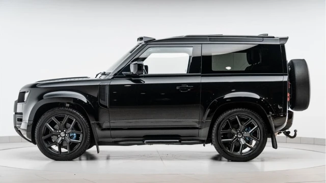 Land Rover Defender (22 Reg) 90 3.0 D250 XS Edition (Bespoke) Image 4