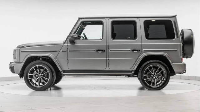 Mercedes-Benz G Class (25 Reg) G450 3.0D AMG Line Premium Plus 4Matic (Manufaktur) Image 4
