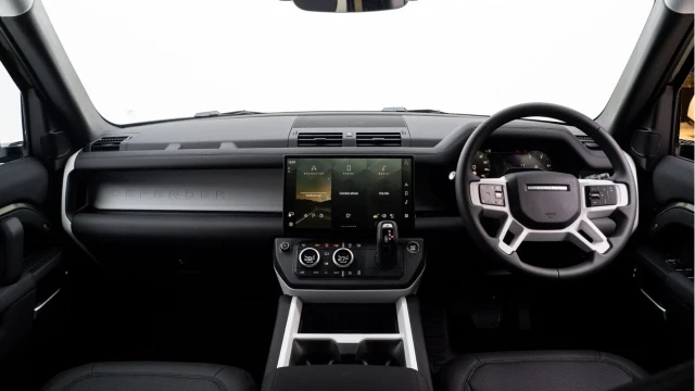 Land Rover Defender (75 Reg) 110 3.0 D250 S (Bespoke) Image 5