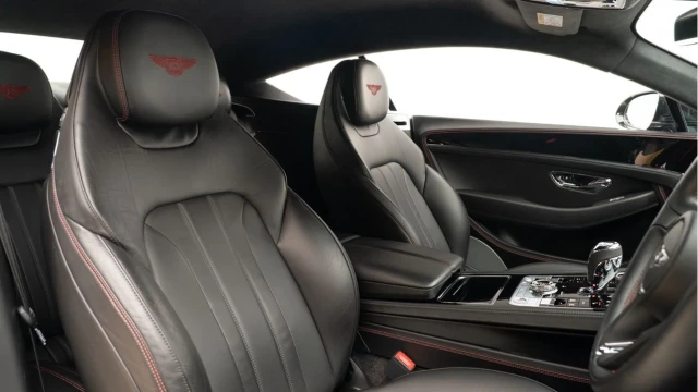 Bentley Continental (20 Reg) 4.0 V8 Coupe (Centenary) Image 3