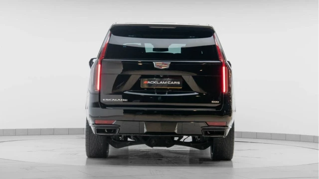 Cadillac Escalade 600 (24 Reg) 6.2 V8 Sport Platinum (8 Seat) Image 5