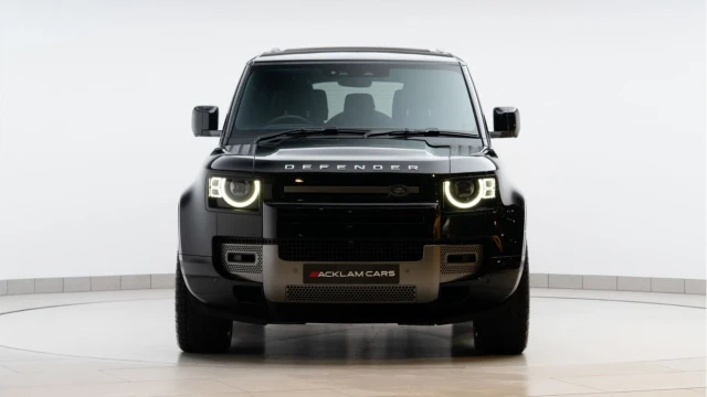 Land Rover Defender (73 Reg) 130 3.0 P300 X-Dynamic SE (8 Seat) Image 6