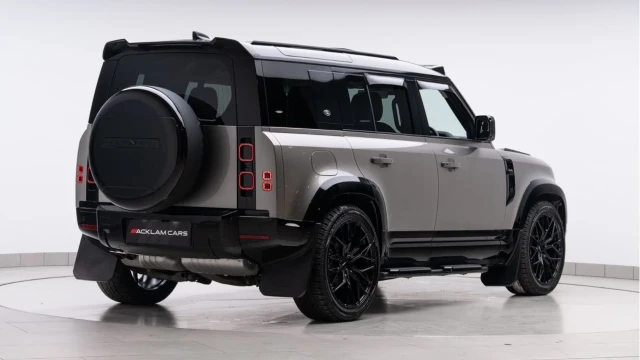 Land Rover Defender (24 Reg) 110 3.0 D250 XS Edition (7 Seat) (Bespoke) Image 6