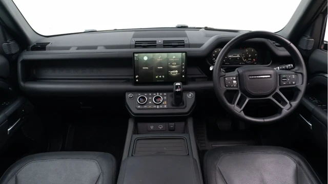 Land Rover Defender (24 Reg) 110 3.0 D300 X-Dynamic HSE (Black Pack) Image 2