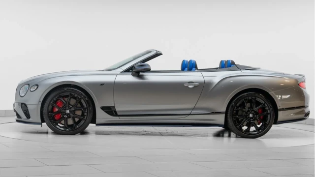 Bentley Continental (74 Reg) GTC 4.0 V8 S Black Edition Convertible Image 3