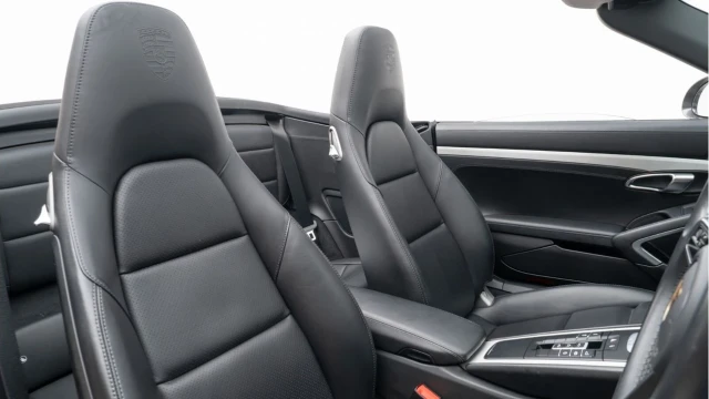 Porsche 911 (16 Reg) 3.0 Carrera S Convertible Image 3