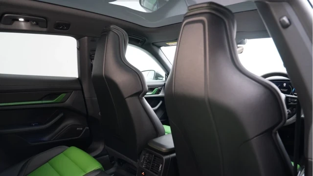 Porsche Taycan (71 Reg) 4S Cross Turismo Image 6