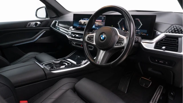 BMW X5 (24 Reg) 3.0 30D M Sport xDrive Image 8