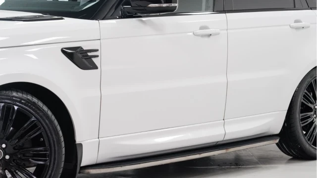 Land Rover Range Rover Sport (20 Reg) 3.0 SDV6 HSE (Black Pack) Image 5