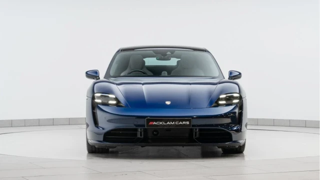 Porsche Taycan (70 Reg) Turbo Image 8