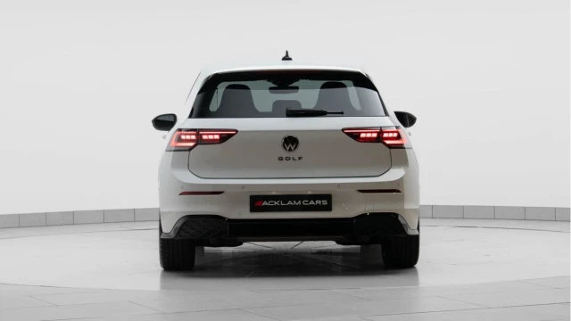 Volkswagen Golf (25 Reg) 2.0TDI Black Edition DSG (Mk8.5) (VAT Q) Image 5