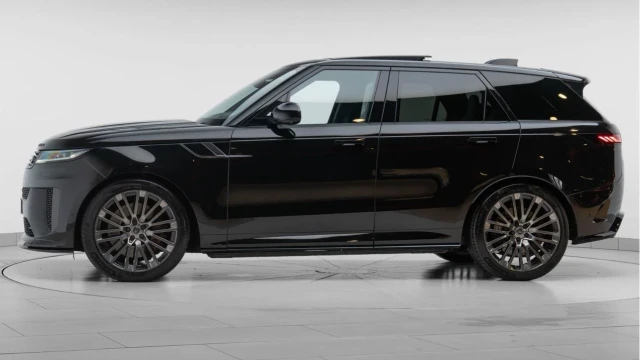 Land Rover Range Rover Sport (24 Reg) 4.4 V8 P635 SV Edition One Image 4