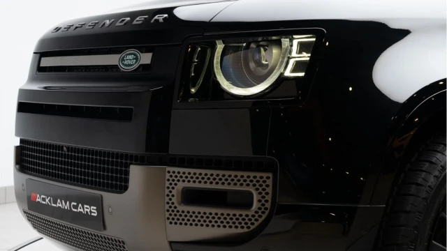 Land Rover Defender (73 Reg) 130 3.0 P300 X-Dynamic SE (8 Seat) Image 7