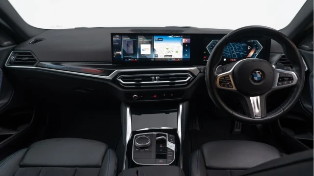 BMW 2 Series (23 Reg) 220i 2.0 M Sport Image 2