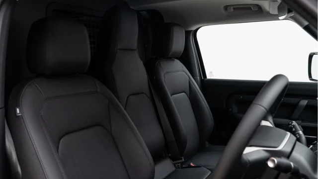 Land Rover Defender (74 Reg) 90 3.0 D250 S Hard Top Commercial (3 Seat) (+VAT) Image 3