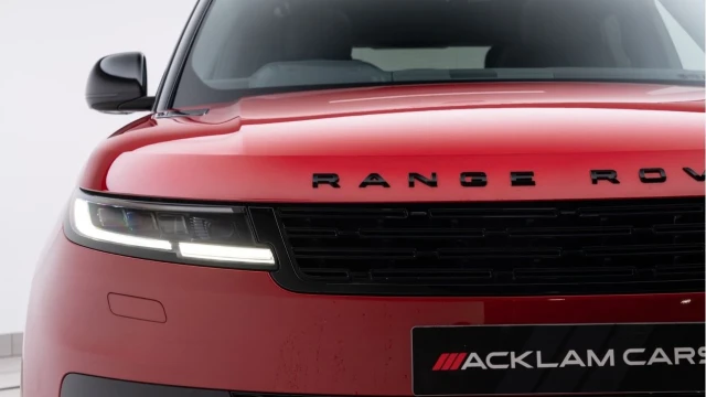 Land Rover Range Rover Sport (23 Reg) 3.0 D300 SE (Black Pack) Image 7