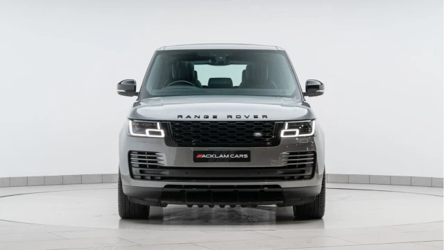 Land Rover Range Rover (70 Reg) 4.4 SDV8 Vogue SE Image 8