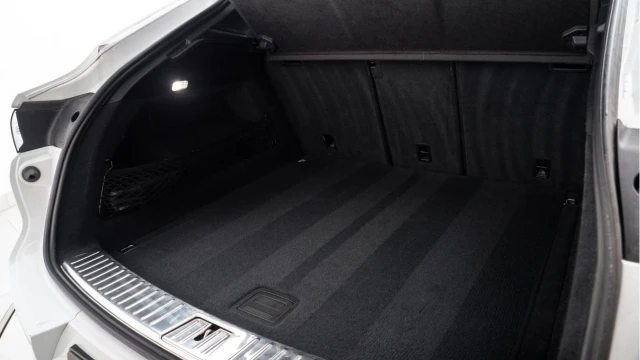 Porsche Cayenne (72 Reg) 4.0 GTS Coupe Image 8