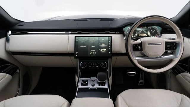 Land Rover Range Rover (22 Reg) 3.0 D350 Autobiography LWB 7 Seat Image 2