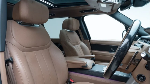 Land Rover Range Rover (24 Reg) 3.0 D350 Autobiography LWB (7 Seat) (VAT Q) Image 3