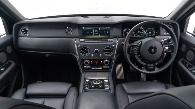 Rolls-Royce Cullinan (23 Reg) 6.7 V12 Image 2