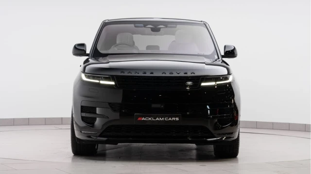 Land Rover Range Rover Sport (73 Reg) 4.4 V8 P530 First Edition (Black Pack) Image 5