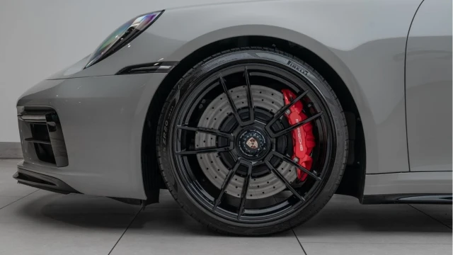 Porsche 911 (22 Reg) 3.0 Carrera 4 GTS Coupe Image 5
