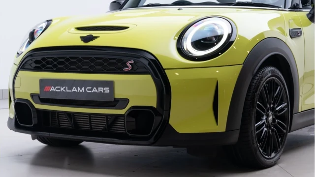MINI Convertible (72 Reg) Cooper S 2.0 Exclusive Convertible Image 8