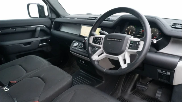 Land Rover Defender (24 Reg) 90 3.0 D250 Hard Top Commercial (3 Seat) (Bespoke) (+VAT) Image 2