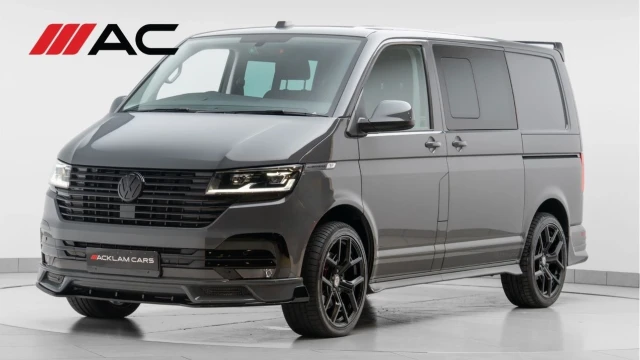 Volkswagen Transporter (24 Reg) 2.0TDI T32 Kombi Highline DSG (5 Seat) (Bespoke URBAN) (No VAT) Image 1