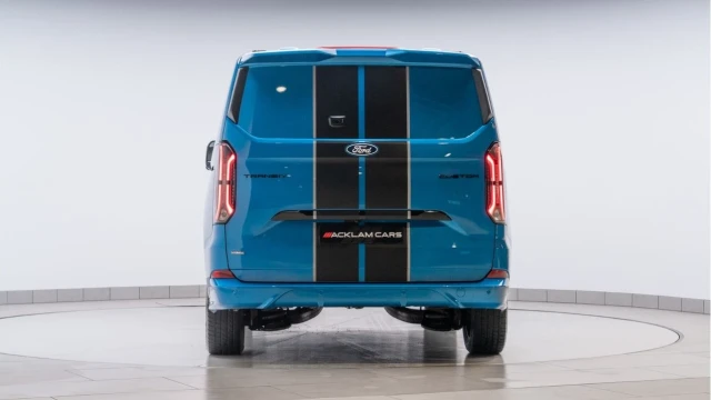 Ford Transit Custom (74 Reg) Custom 320 Sport 2.5 Hybrid (5 Seat) (+VAT) Image 5