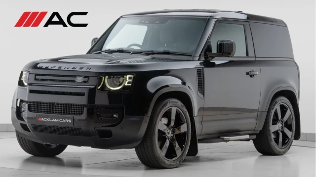 Land Rover Defender (73 Reg) 90 3.0 D250 HSE Hard Top Commercial (+VAT) Image 1