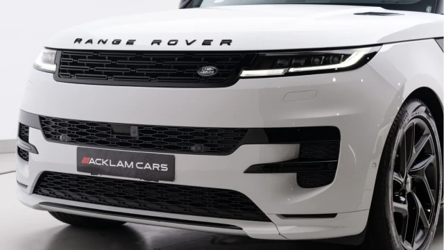 Land Rover Range Rover Sport (73 Reg) 3.0 D300 Dynamic SE (Black Pack) Image 8