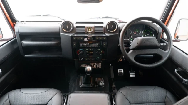Land Rover Defender 90 (65 Reg) 90 2.2TD Adventure Image 2