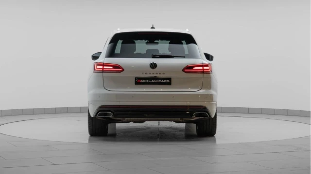 Volkswagen Touareg (23 Reg) 3.0TDI V6 R-Line Tech Image 5
