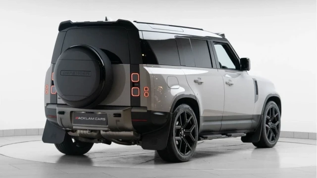 Land Rover Defender (75 Reg) 110 3.0 D250 S Hard Top Commercial (3 Seat) (+VAT) Image 5