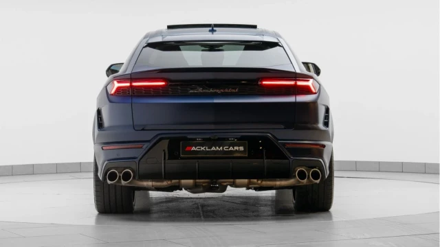 Lamborghini Urus (74 Reg) 4.0 V8 SE (Hybrid) Image 5