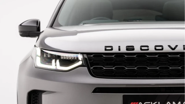 Land Rover Discovery Sport (21 Reg) 2.0 D200 R-Dynamic SE Image 7