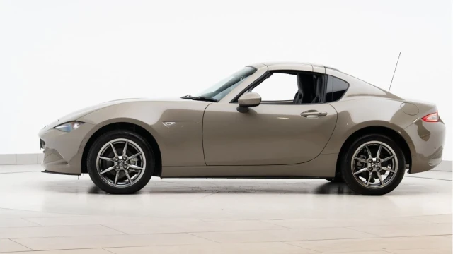 Mazda MX-5 (23 Reg) 1.5 Exclusive Line Convertible Image 2