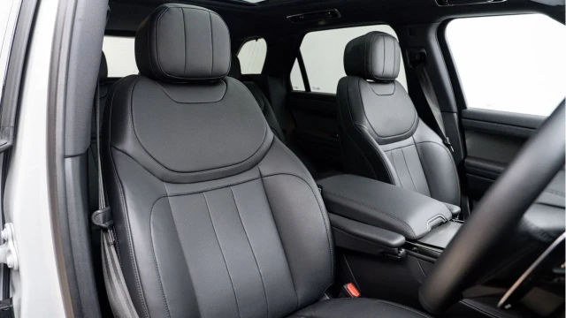 Land Rover Range Rover Sport (75 Reg) 3.0 Edition Image 3