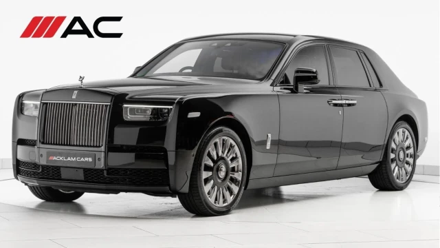 Rolls-Royce Phantom (74 Reg) 6.75 V12 VIII Series II Image 1