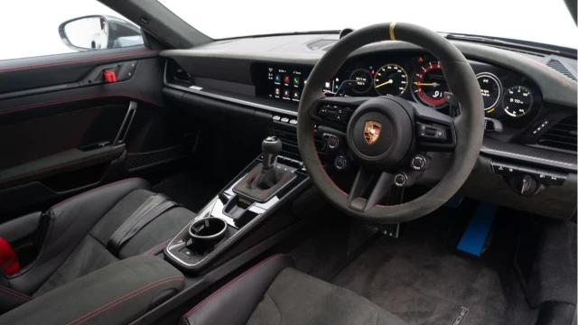 Porsche 911 (24 Reg) 4.0 GT3 RS PDK (Weissach) Image 2