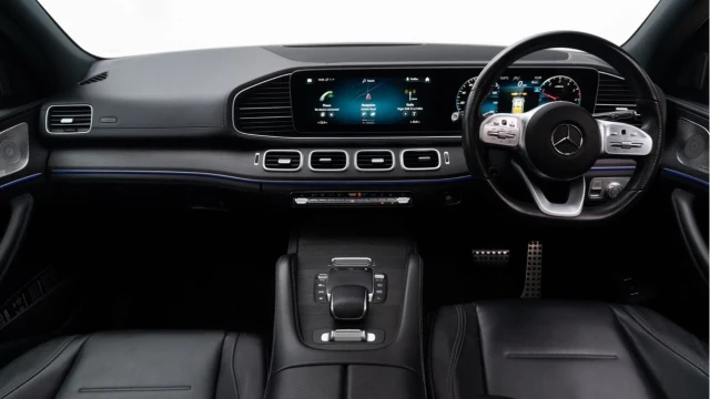 Mercedes-Benz GLE Class (21 Reg) GLE350 2.0DE AMG Line Premium Plus 4Matic Hybrid Image 2