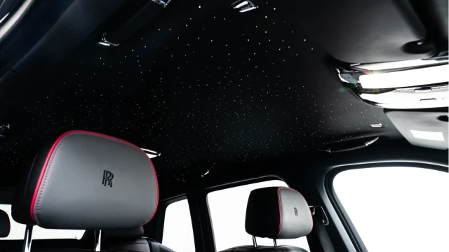 Rolls-Royce Cullinan (23 Reg) 6.75 V12 Black Badge (URBAN Widetrack) Image 6